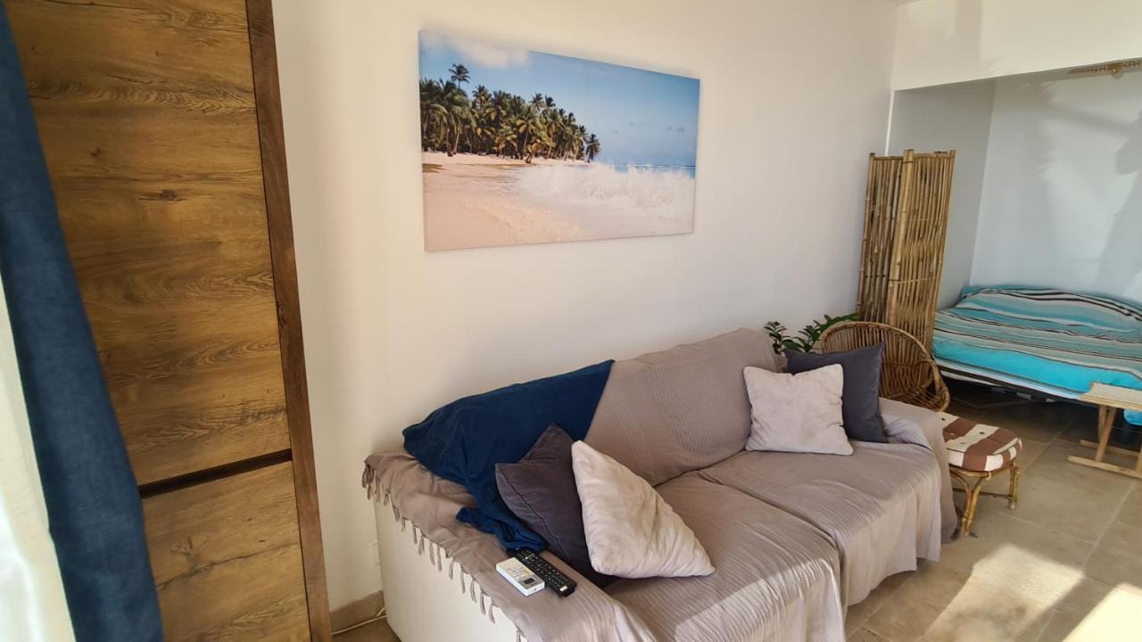 Ti Caz Kreol - Juan Plages Les Pieds Dans L'Eau Apartment Exterior photo